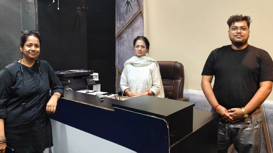The Codescholar Overseas counselling team at their desk